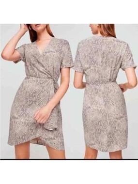 Aritzia Babaton Wallace Wrap Dress in Snake-print, size XXS